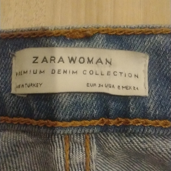 Super cute cropped jeans by  Zara - Picture 3 of 12